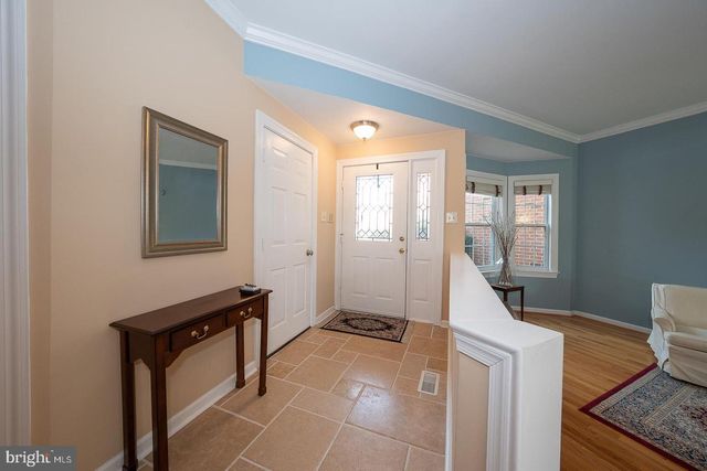 125 SPRINGTON MEWS CIR, Media, PA 19063