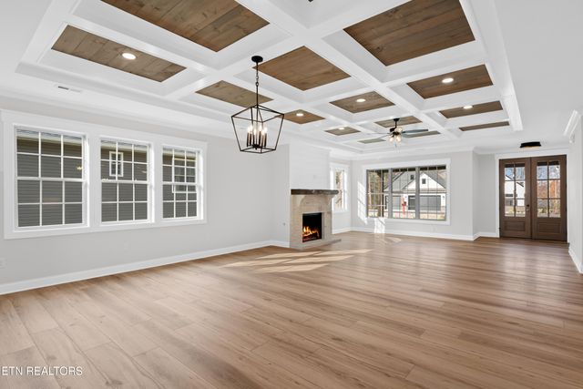 154 Elokwa Way, Loudon, TN 37774