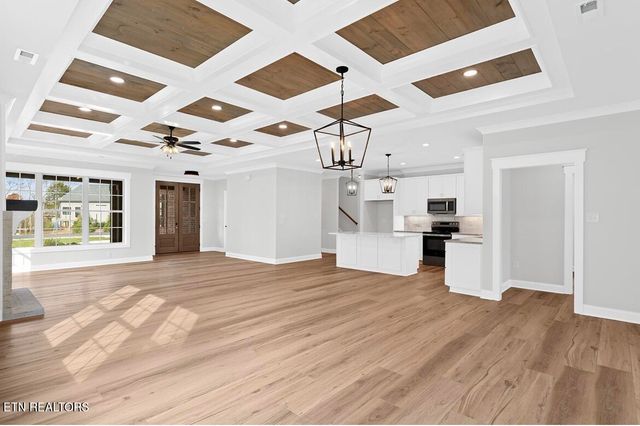 154 Elokwa Way, Loudon, TN 37774