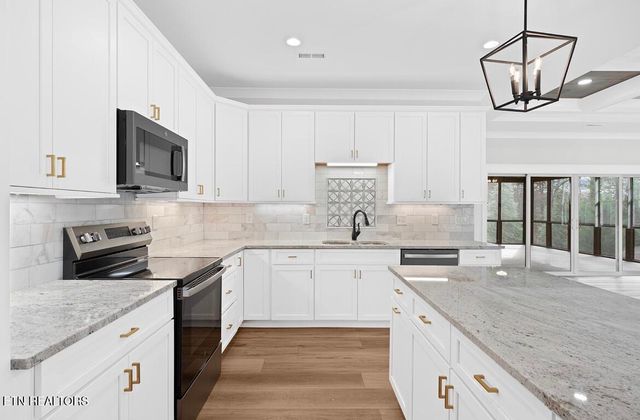 154 Elokwa Way, Loudon, TN 37774