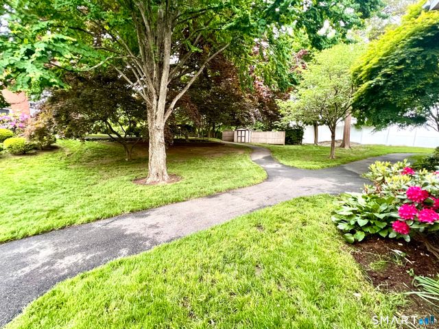 208 Flax Hill Road 32, Norwalk, CT 06854