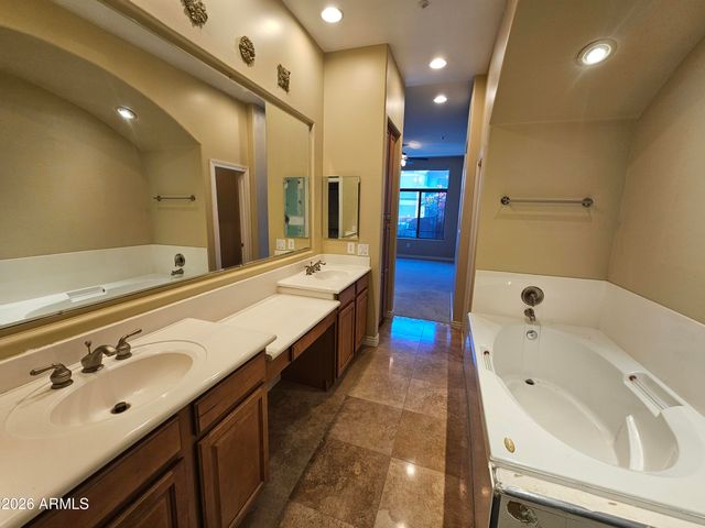 14450 N Thompson Peak Parkway 111, Scottsdale, AZ 85260