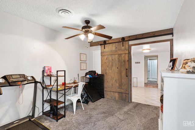 2000 Ashe Road 21, Bakersfield, CA 93309