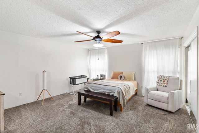 2000 Ashe Road 21, Bakersfield, CA 93309