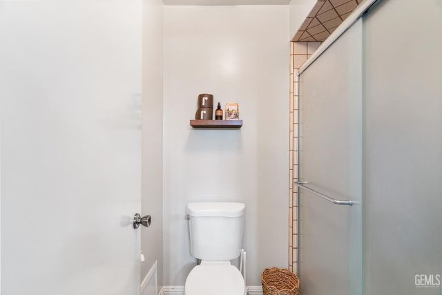 2000 Ashe Road 21, Bakersfield, CA 93309