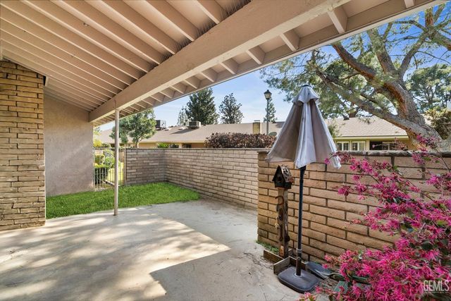 2000 Ashe Road 21, Bakersfield, CA 93309