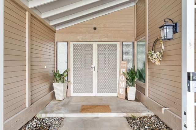 2000 Ashe Road 21, Bakersfield, CA 93309