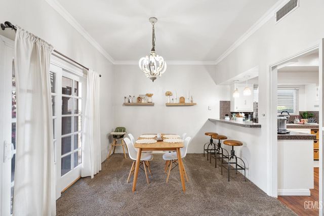 2000 Ashe Road 21, Bakersfield, CA 93309