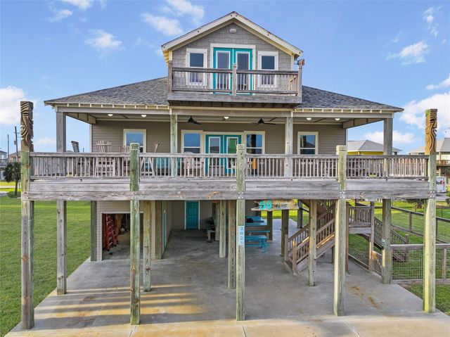 2025 Vista Drive, Crystal Beach, TX 77650