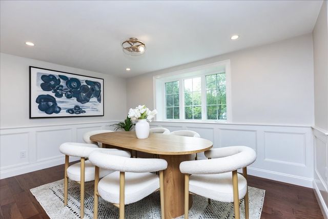 113 River St, Middleton, MA 01949