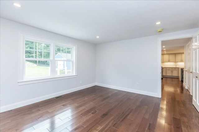 113 River St, Middleton, MA 01949