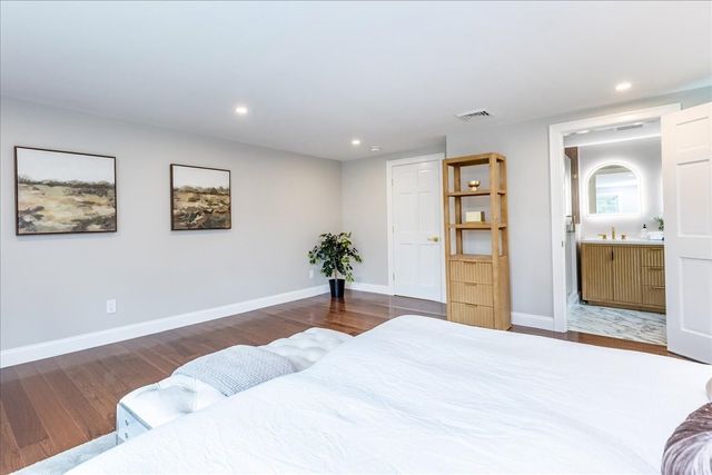 113 River St, Middleton, MA 01949