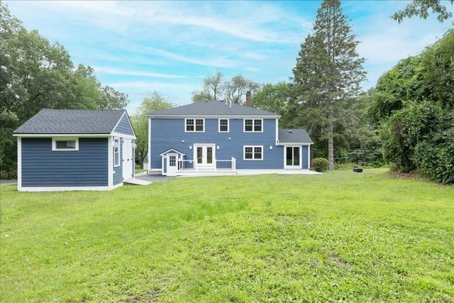 113 River St, Middleton, MA 01949