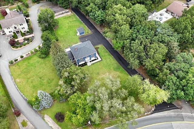 113 River St, Middleton, MA 01949