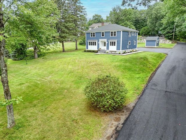 113 River St, Middleton, MA 01949