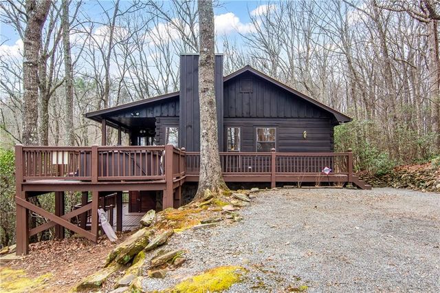 152 Broken Arrow Path, Blue Ridge, GA 30513