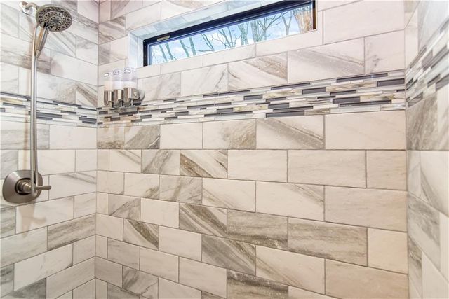 152 Broken Arrow Path, Blue Ridge, GA 30513