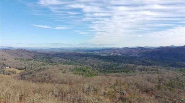 152 Broken Arrow Path, Blue Ridge, GA 30513