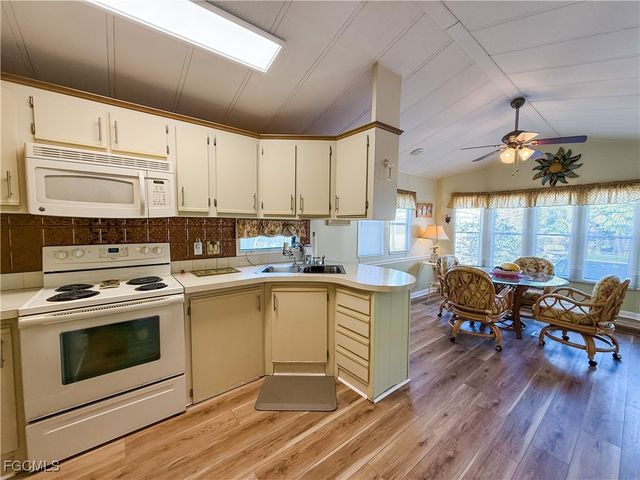 10707 Yellow Rail CIR 4, Estero, FL 33928