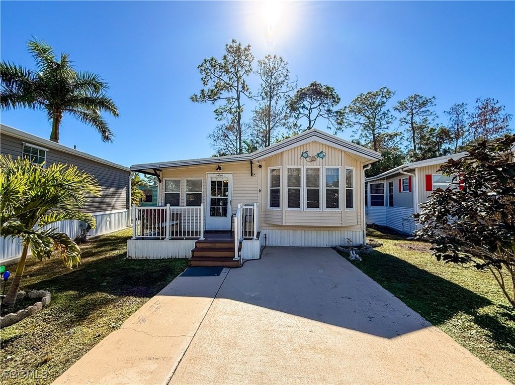 10707 Yellow Rail CIR 4, Estero, FL 33928