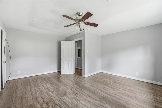 25823 Water Ridge Drive, Huffman, TX 77336