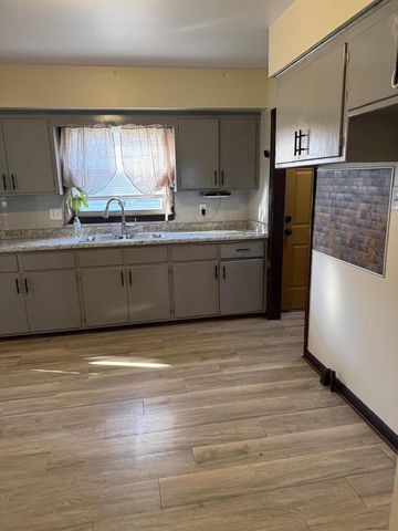 4029 N 72nd STREET, Milwaukee, WI 53216