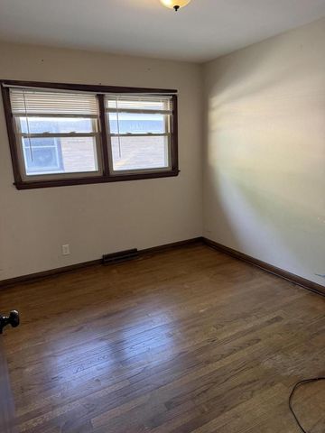 4029 N 72nd STREET, Milwaukee, WI 53216