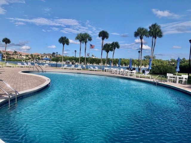 859 Jeffery Street SE 5090, Boca Raton, FL 33487