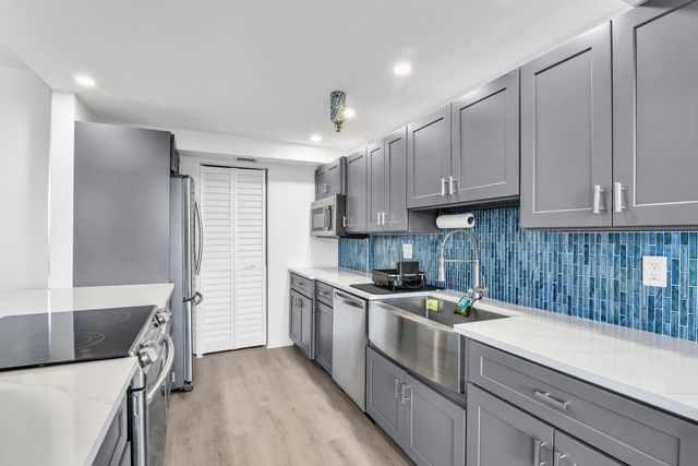 859 Jeffery Street SE 5090, Boca Raton, FL 33487