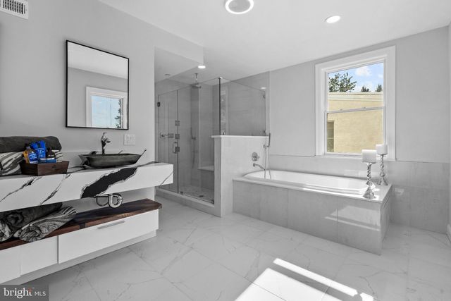 268 DUPONT ST, Philadelphia, PA 19128