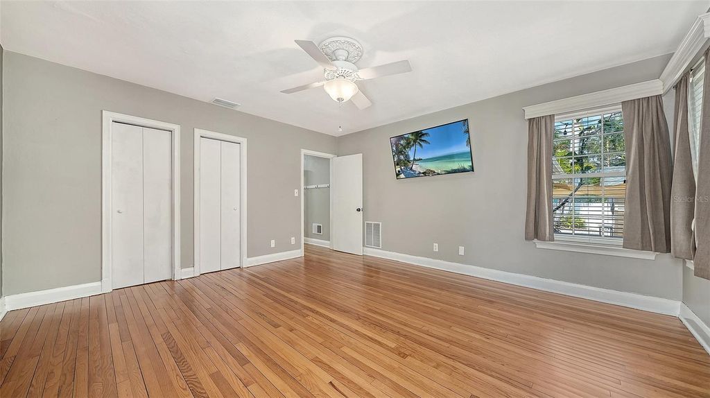 Image 21 of property listing at 121 24TH STREET W, Bradenton, FL 34205