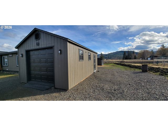 70724 BEAR CREEK Rd, Wallowa, OR 97885