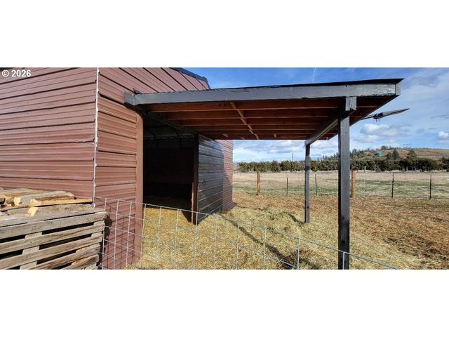 70724 BEAR CREEK Rd, Wallowa, OR 97885