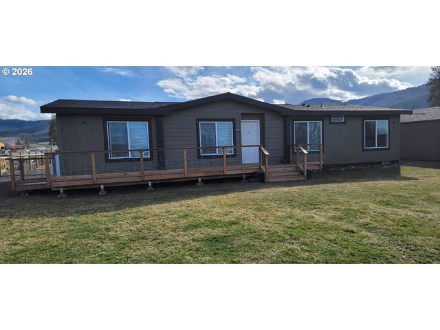 70724 BEAR CREEK Rd, Wallowa, OR 97885