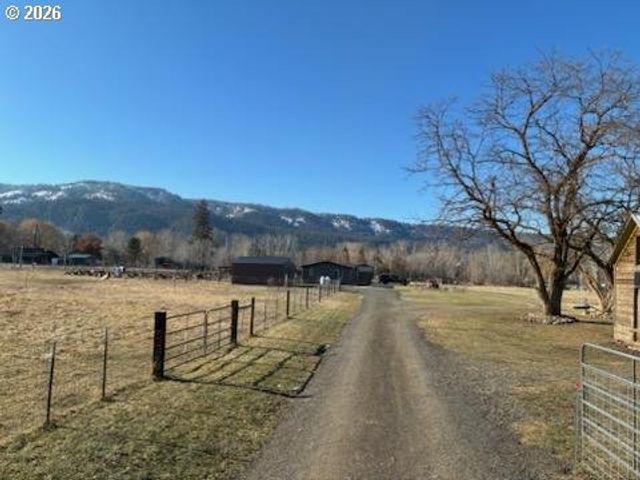 70724 BEAR CREEK Rd, Wallowa, OR 97885
