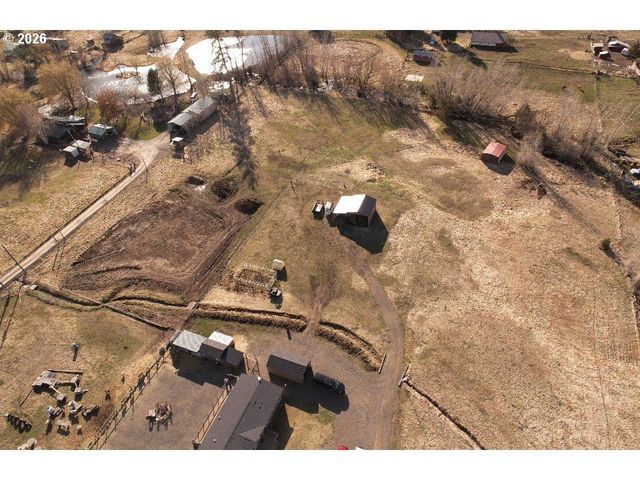 70724 BEAR CREEK Rd, Wallowa, OR 97885