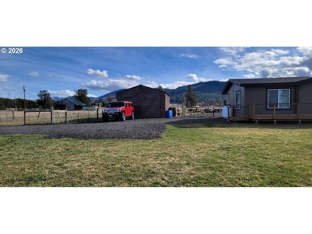 70724 BEAR CREEK Rd, Wallowa, OR 97885