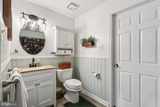 21 FOXGLOVE DR, Delran, NJ 08075