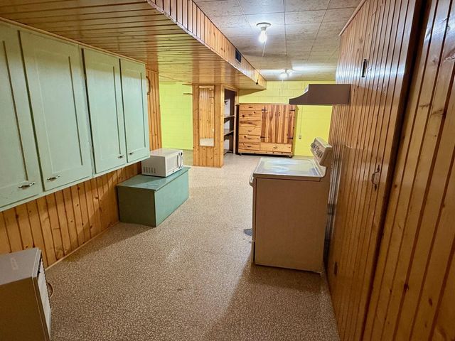 1025 Pershing Boulevard, Worthington, MN 56187