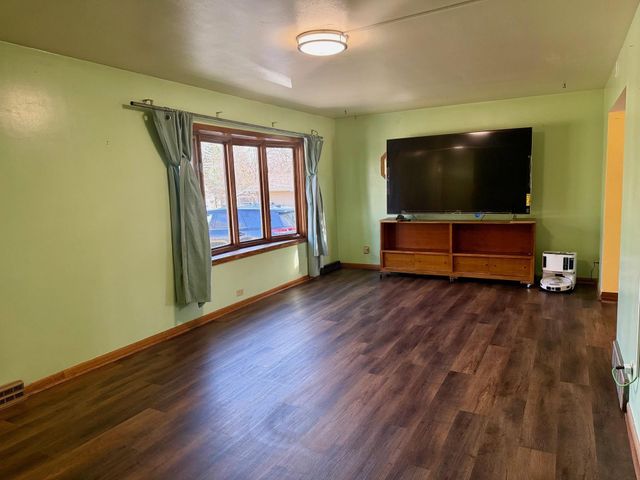 1025 Pershing Boulevard, Worthington, MN 56187