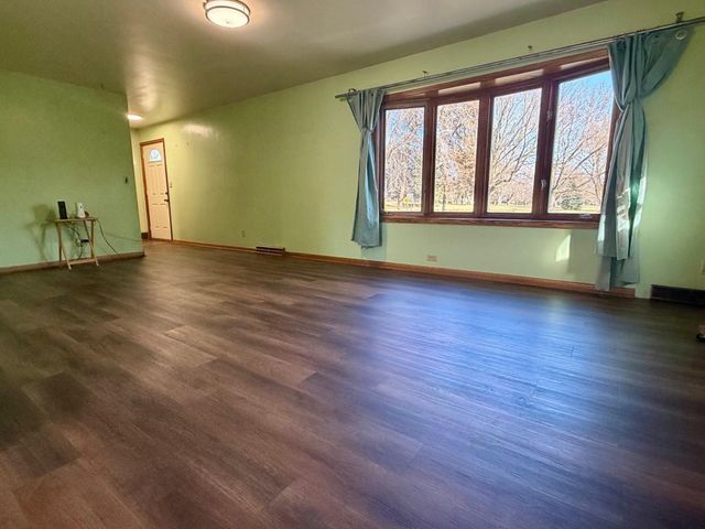 1025 Pershing Boulevard, Worthington, MN 56187