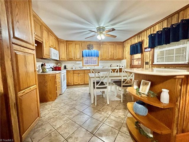 637 Pine Ridge Road, Mount Airy, NC 27030