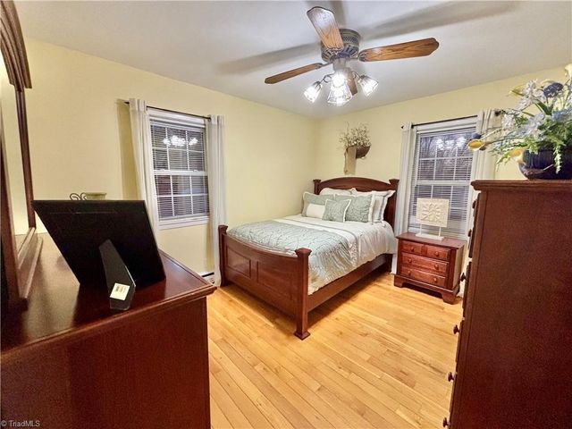 637 Pine Ridge Road, Mount Airy, NC 27030