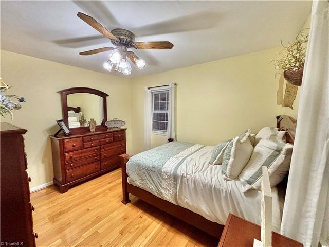 637 Pine Ridge Road, Mount Airy, NC 27030