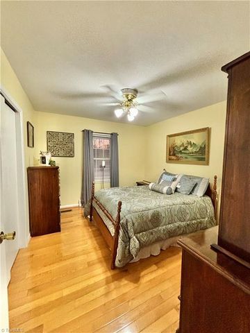 637 Pine Ridge Road, Mount Airy, NC 27030