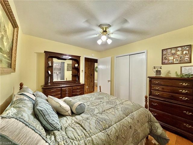 637 Pine Ridge Road, Mount Airy, NC 27030