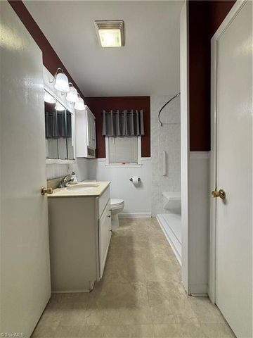 637 Pine Ridge Road, Mount Airy, NC 27030