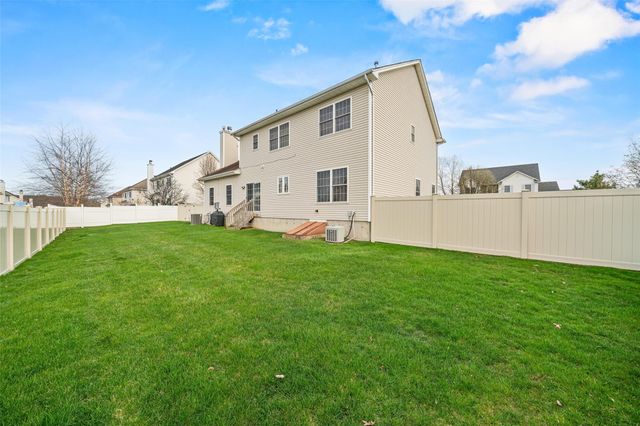 2044 Independence Drive, New Windsor, NY 12553
