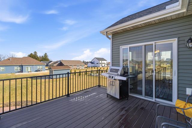 834 EVERGREEN DRIVE, Brownsville, WI 53006