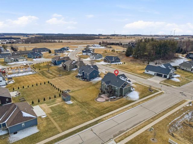 834 EVERGREEN DRIVE, Brownsville, WI 53006
